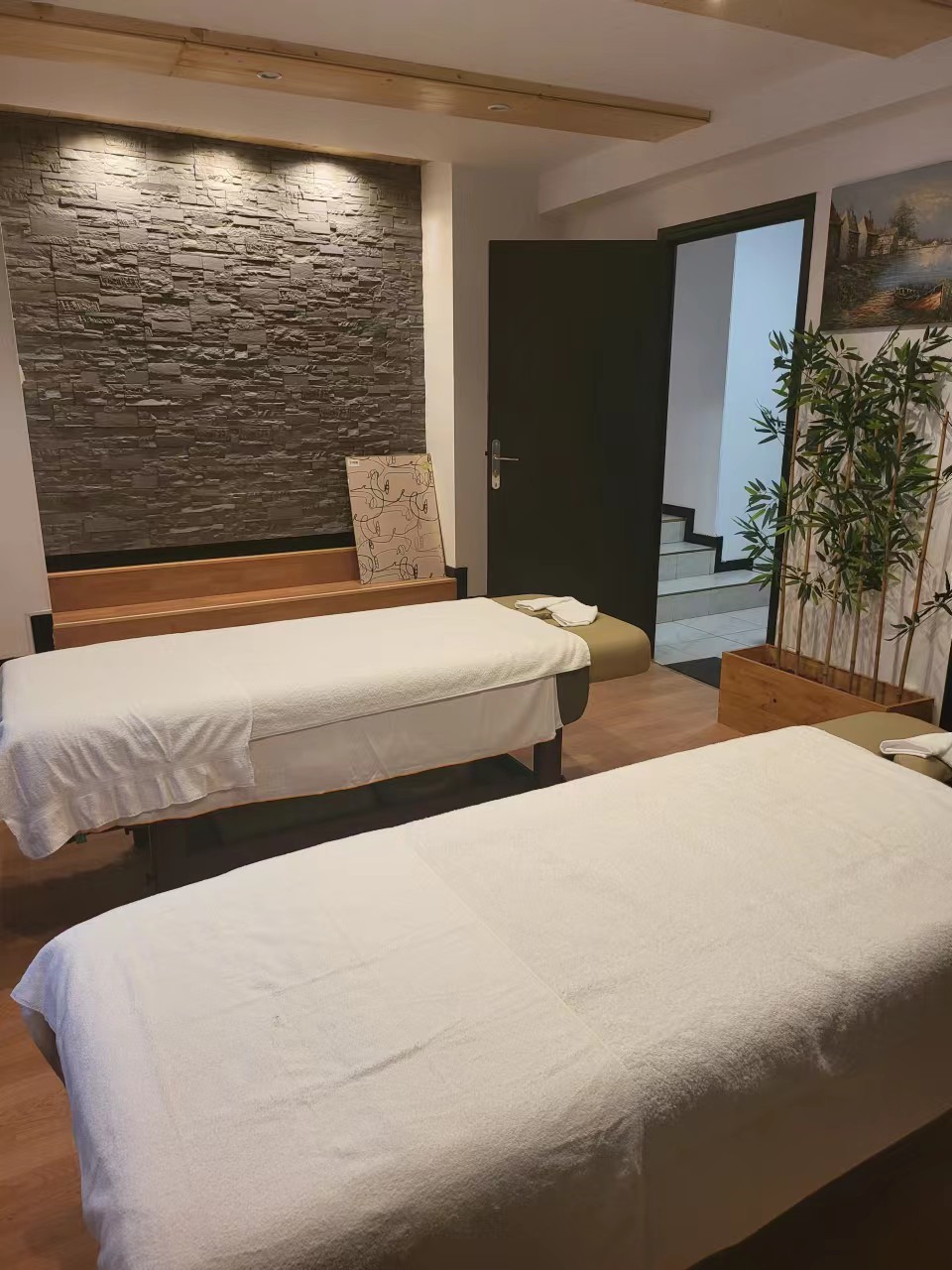 aux-bons-soins-vue-int